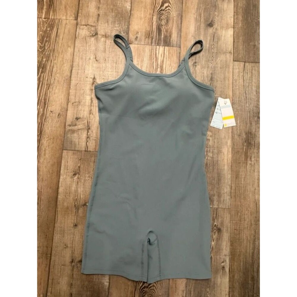 Bodysuit rompers